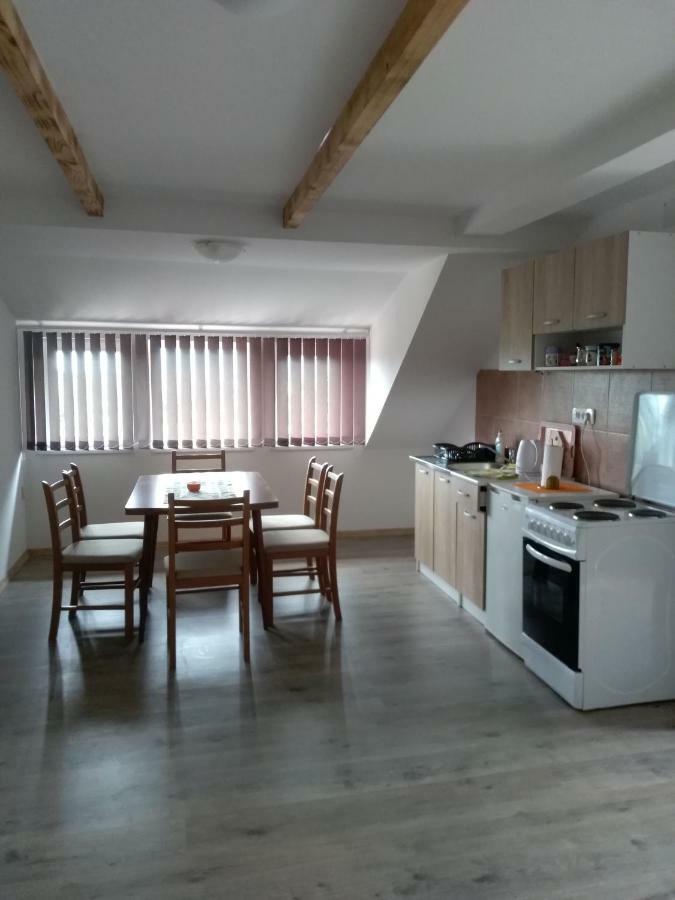 Apartman Nina Licko Petrovo Selo المظهر الخارجي الصورة