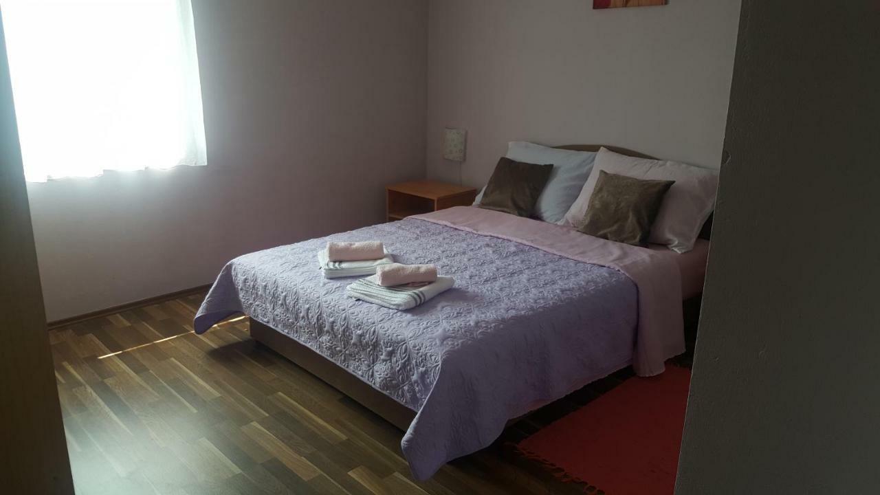 Apartman Nina Licko Petrovo Selo المظهر الخارجي الصورة