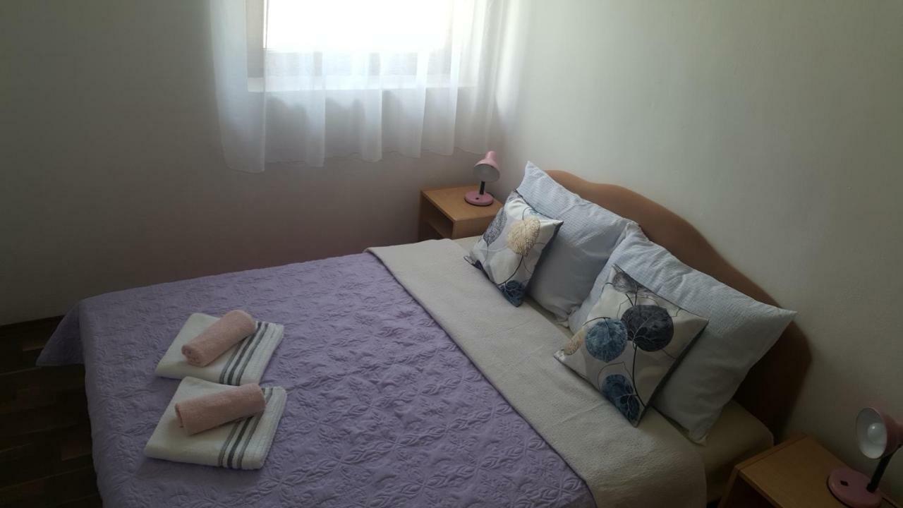 Apartman Nina Licko Petrovo Selo المظهر الخارجي الصورة