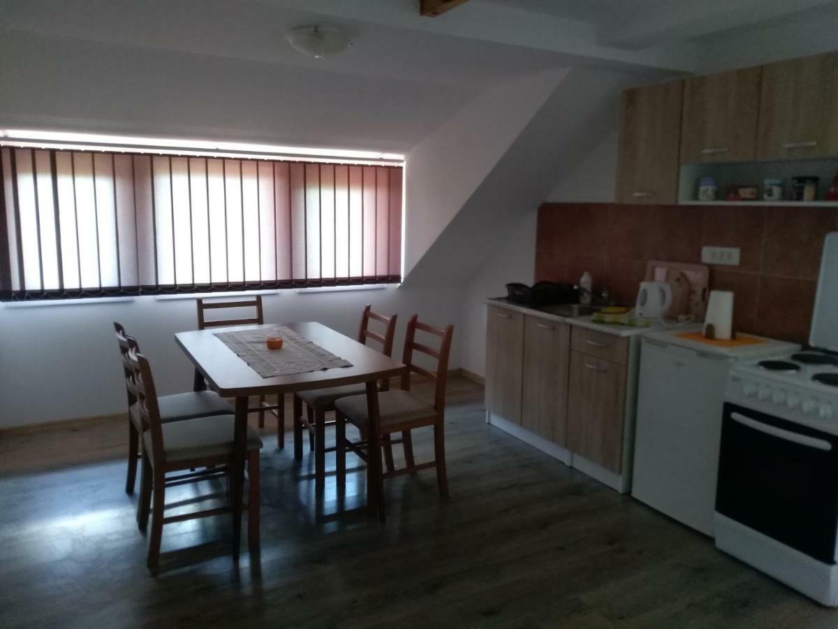 Apartman Nina Licko Petrovo Selo المظهر الخارجي الصورة
