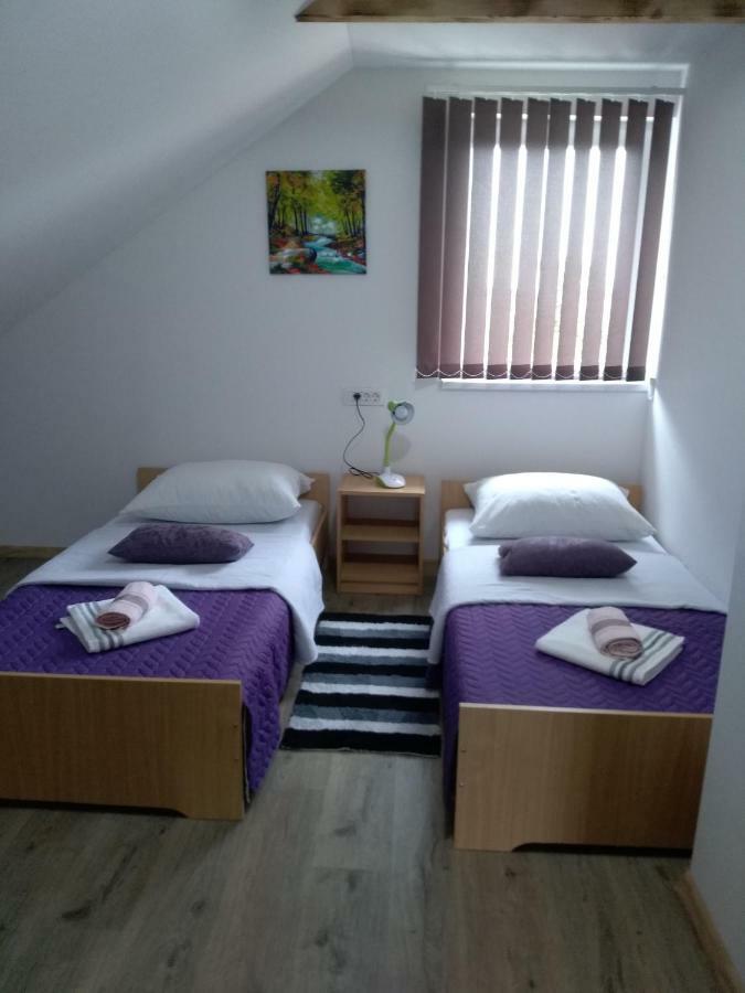 Apartman Nina Licko Petrovo Selo المظهر الخارجي الصورة