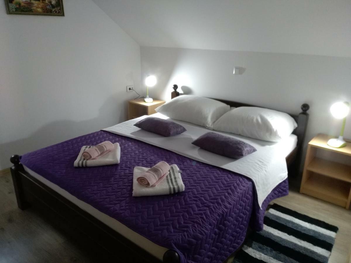 Apartman Nina Licko Petrovo Selo المظهر الخارجي الصورة